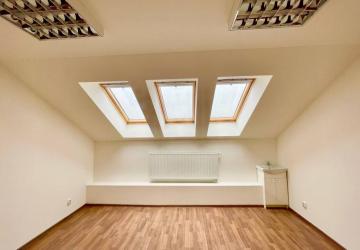 Reality Priestor s umývadlom - 16 m2 - Moyzesova, Košice