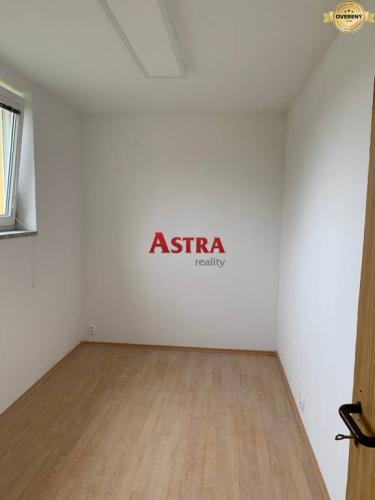 Reality NA PRENÁJOM VÝROBNÁ A SKLADOVÁ HALA 476 m2, v KOŠICIACH