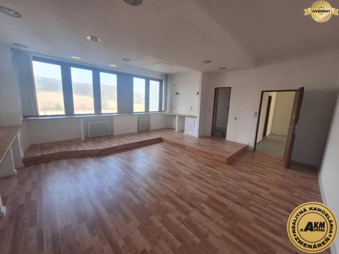 Reality Priestor pre služby na prenájom,  36 m2, Tulska ul., Zvolen - Západ