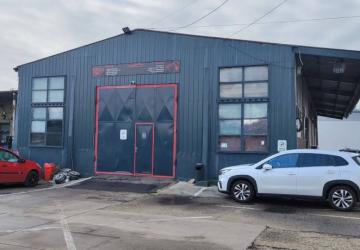 Reality Priestor pre autoservis, výrobu alebo sklad  250 m2.