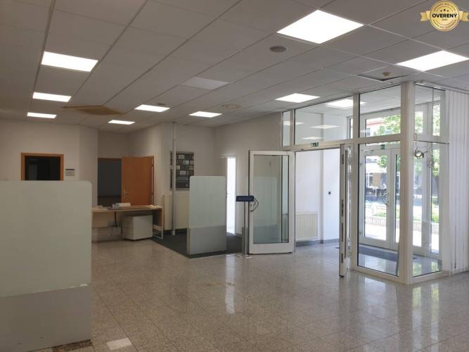 Reality Nová, lepšia cena! Obchodný priestor v centre. Lichnerova