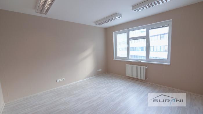 Reality Bez Provízie | Kancelária 17m2 | Paulínyho ulica | Bratislava - Staré Mesto