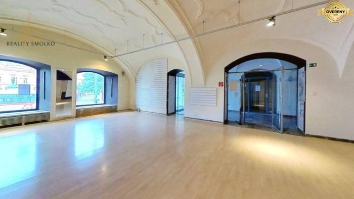 Reality Ponúkame na prenájom komerčné a prevádzkové priestory v absolútnom cen