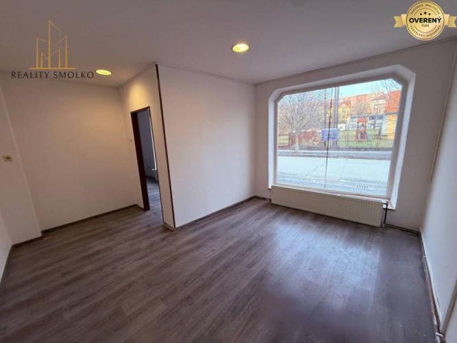 Reality EXKLUZÍVNE: Administratívno-prevádzkové priestory s parkovaním v širšo