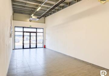 Reality RADO | Na prenájom obchodný priestor + sklad, 120m2, FIRMBOX, Trenčín