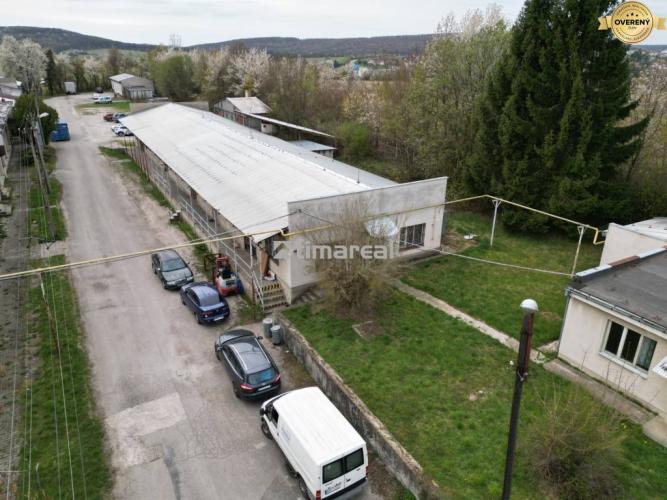 Reality TIMA Real ponúka na predaj priemyselnú budovu v Starej Turej