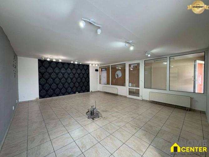 Reality NA PRENÁJOM podnikateľský priestor/kancelária / 25 m2/ v Komárne