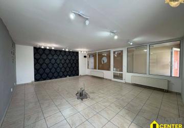 Reality NA PRENÁJOM podnikateľský priestor/kancelária / 25 m2/ v Komárne