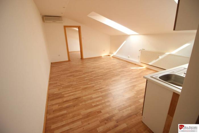 Reality REB.sk, Predaj Budova - centrum Senca - NOVÁ SUPER CENA