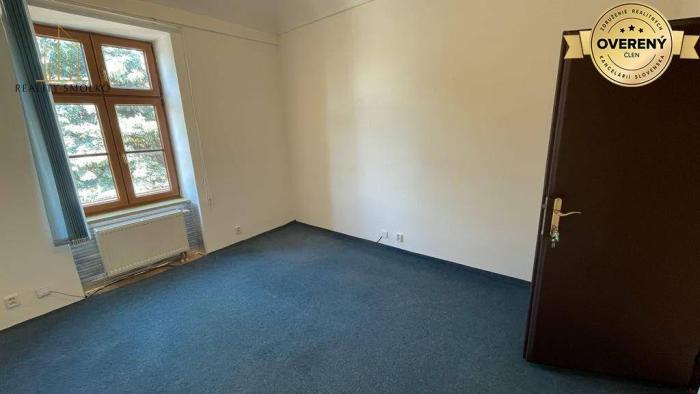 Reality PRENAJATÉ !!!  PRENÁJOM - kancelársky priestor Hlavná ulica 14,5m2 so