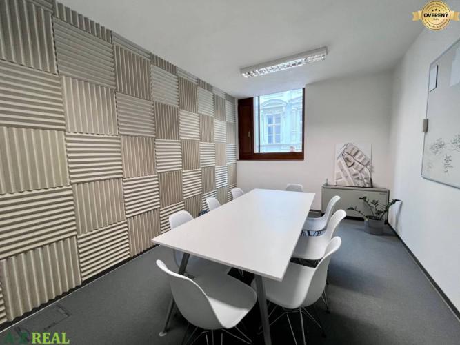 Reality Prenájom nových kancelárskych priestorov v centre 46m2, 30m2