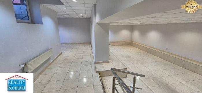 Reality Na prenájom obchodný priestor 72m2 Nové Zámky- suterén