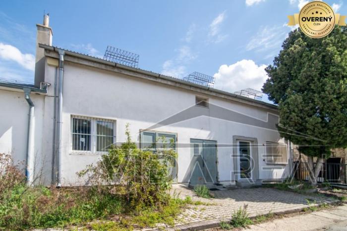 Reality Skladovo-administratívny priestor s výbornou logistikou –