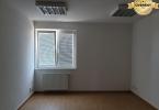 Reality Kancelária 22m2 v menšej administratívnej budove v areáli pri Bozine.
