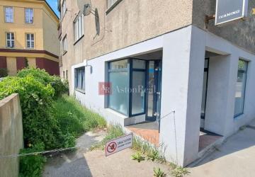 Reality Predaj: Obchodný priestor - 71m2, Považská ulica - Ružomberok