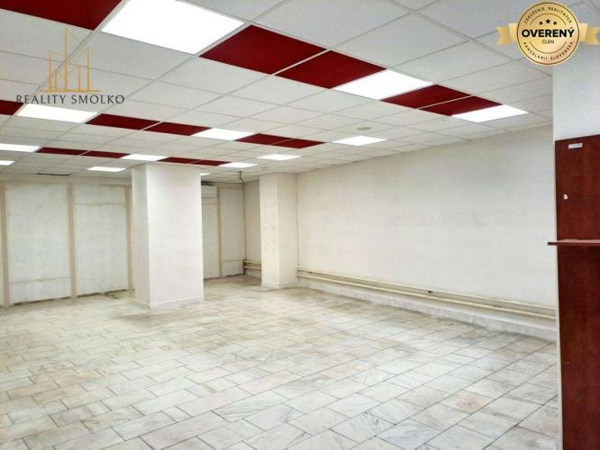 Reality Prenájom komerčných priestorov v centre mesta Humenné