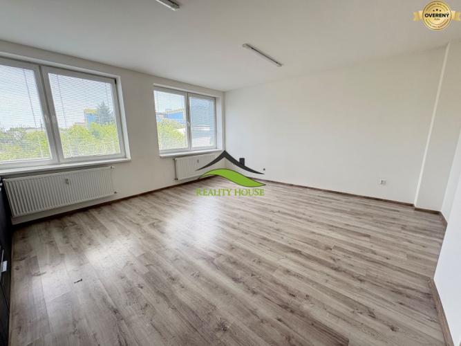 Reality Priestory na podnikanie - služby, masáže alebo administratíva