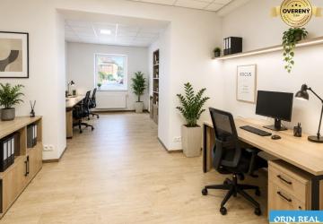 Reality Na prenájom obchodný priestor v centre Pezinka 100m2