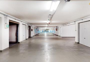 Reality Bezpečný, suchý skladový priestor 37 m², prístup autom 24/7, Šustekova
