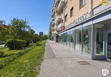 Reality RADO | Na prenájom obchodný priestor na Račianskej ulici | 195 m²