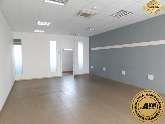 Reality Kancelária 40 m2 v širšom centre Zvolena  na PRENÁJOM
