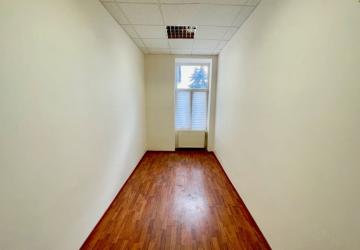 Reality Priestor s umývadlom - 11 m2 - Moyzesova, Košice
