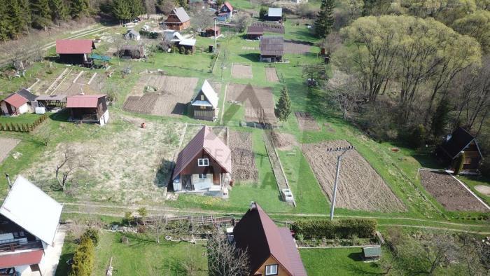 Reality Iné, Valaská Dubová