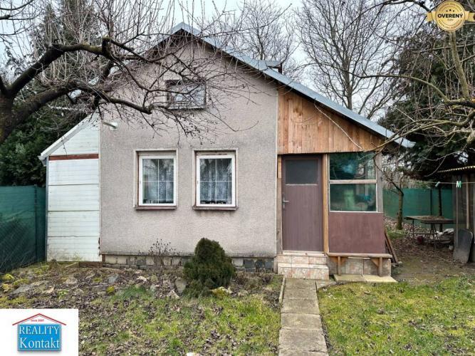 Reality Ponúkame na predaj chatu na Zúgove.