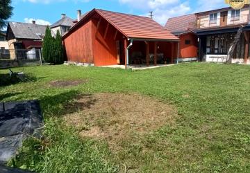 Reality TUŽINA okres Prievidza - CHATA s terasou a garážou