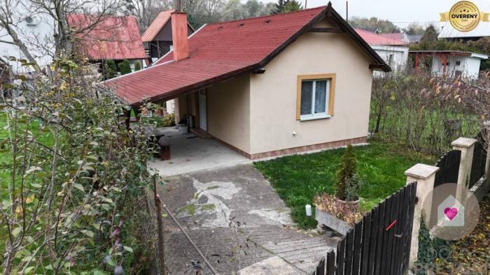 Reality Vojka nad Dunajom - 3i domček so záhradou na bývanie aj rekreáciu