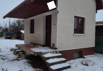 Reality Na predaj poschodová CHATA na ZÚGOVE v Nových Zámkoch s pozemkom 493m2