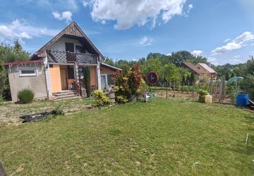 Reality Tovarníky - záhradná chatka v malej osade