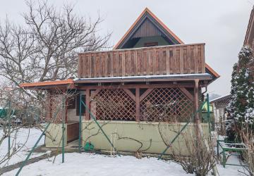 Reality Záhradka s malým rekreačným domčekom