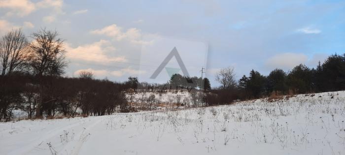 Reality Stavebný na rodinný dom, Pružina