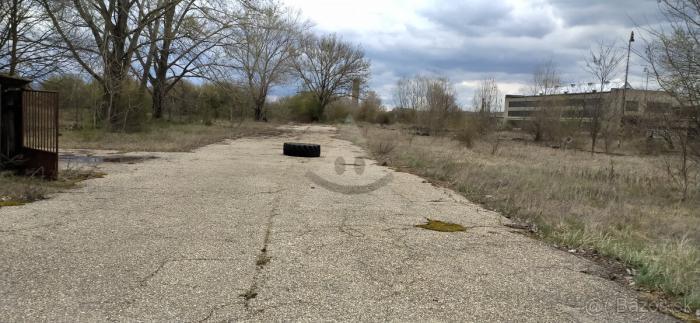 Reality Stavebný na rodinný dom, Nána