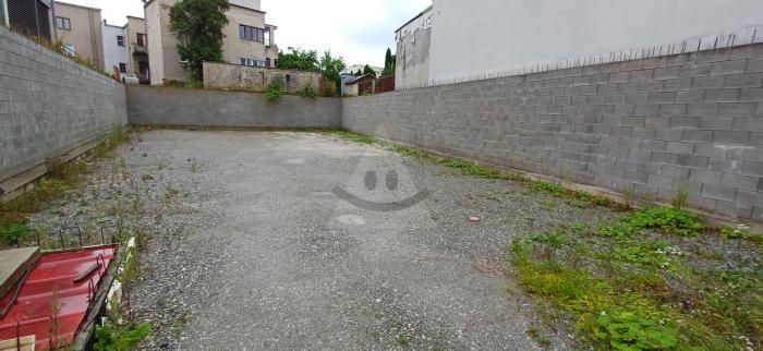 Reality Priemyselný, Žilina, Staré mesto, Hálkova