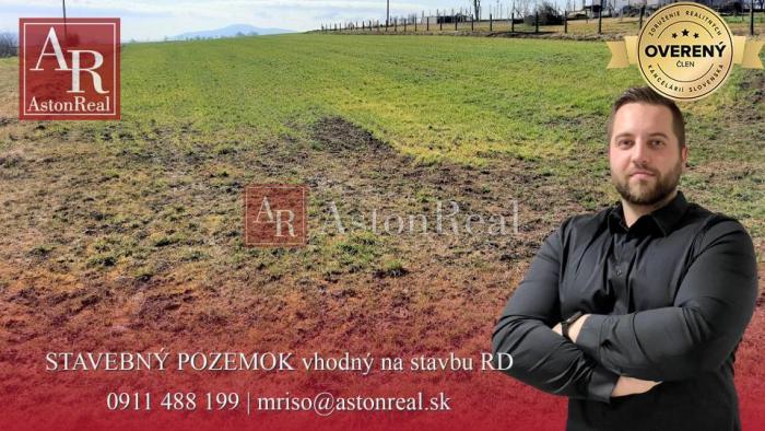 Reality hľadám: STAVEBNÝ POZEMOK vhodný na stavbu RD, 600 m2, do 50.000 €