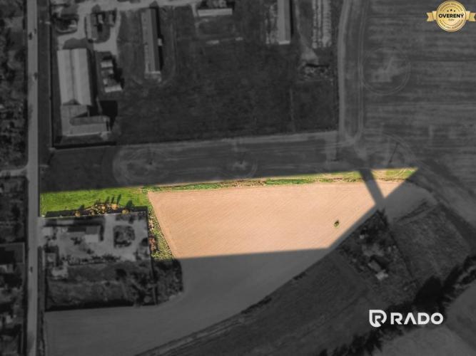 Reality RADO | Pozemok 13977m2 v priemyselnej zóne obce Svinná