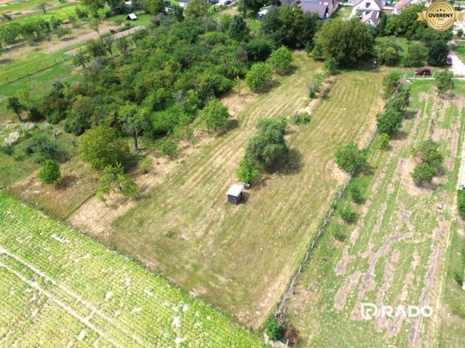 Reality RADO | Veľký investičný pozemok pre viacero domov - Pruské - Savčina!