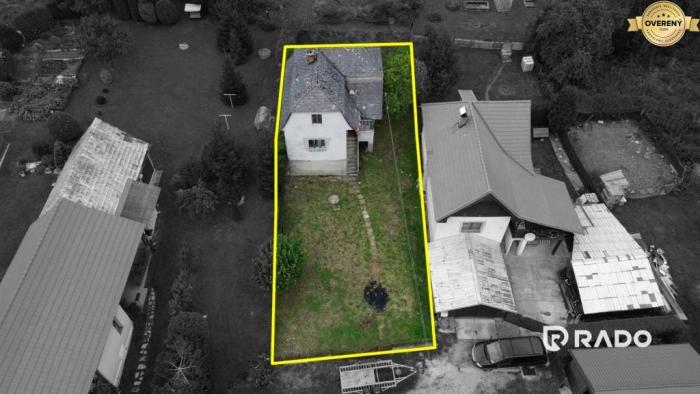 Reality RADO | Stavebný pozemok 297m2 + starý rodinný dom, Vrícko - Martin
