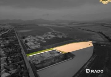 Reality RADO | Pozemok 13977m2 v priemyselnej zóne obce Svinná