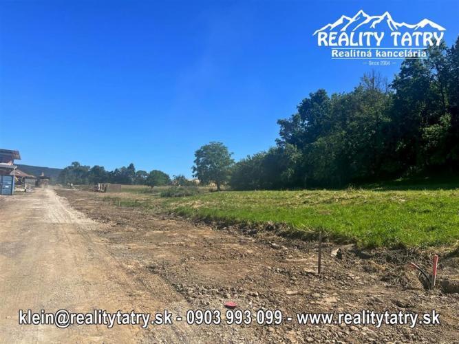 Reality Stavebné pozemky pri Púchove v obci Dolné Kočkovce od 686 m2 do 1658 m2