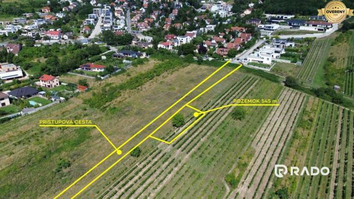 Reality RADO | Stavebný pozemok 545m2 | Fongy - Rača