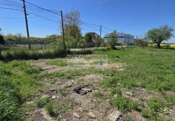 Reality Ponúkame exkluzívne na predaj pozemok v obci Hontianska Vrbica o výmere 723 m2