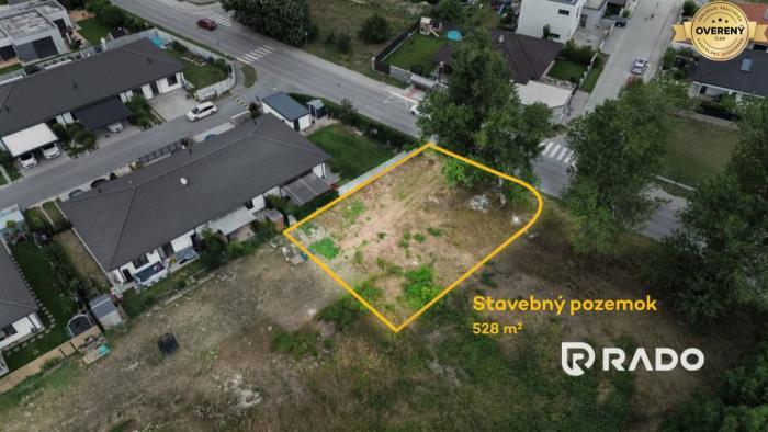 Reality RADO | Stavebný pozemok pre RD | všetky podklady | 528 m² |Bernolákovo