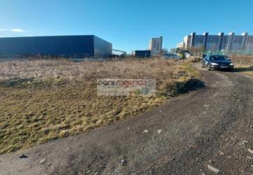 Reality Ponúkame exkluzívne na predaj pozemok v Leviciach na Vínnej ul. o výmere 576 m2 + podiel na cest