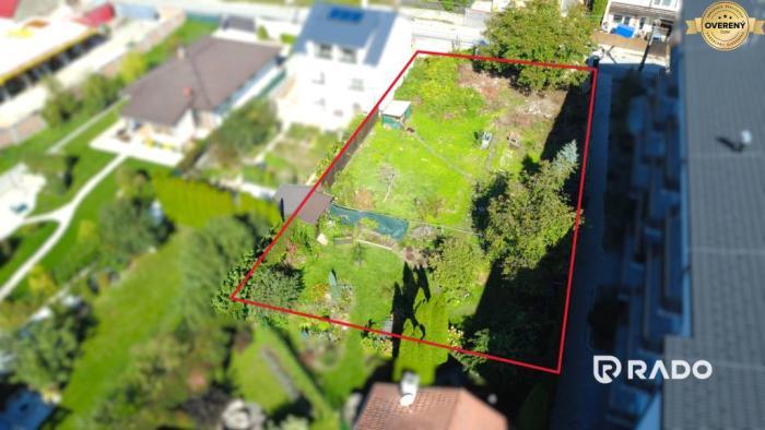 Reality RADO | Stavebný pozemok v širšom centre Trenčianskych Teplíc!