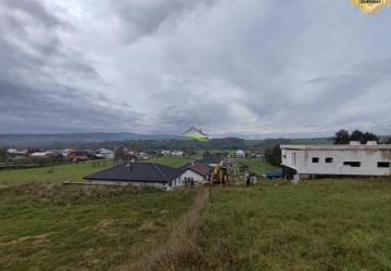 Reality Váš nový domov začína tu, priestranný pozemok pod lesom v Stropkove﻿
