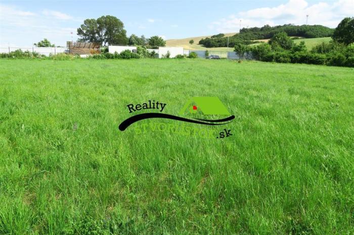 Reality Predaj, pozemok pre rodinnú výstavbu Lopašov, okres Skalica