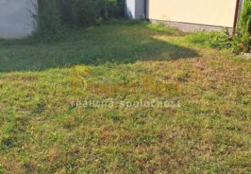 Reality PREDAJ - Pozemok s rozlohou 481m2 - SOBRANCE
